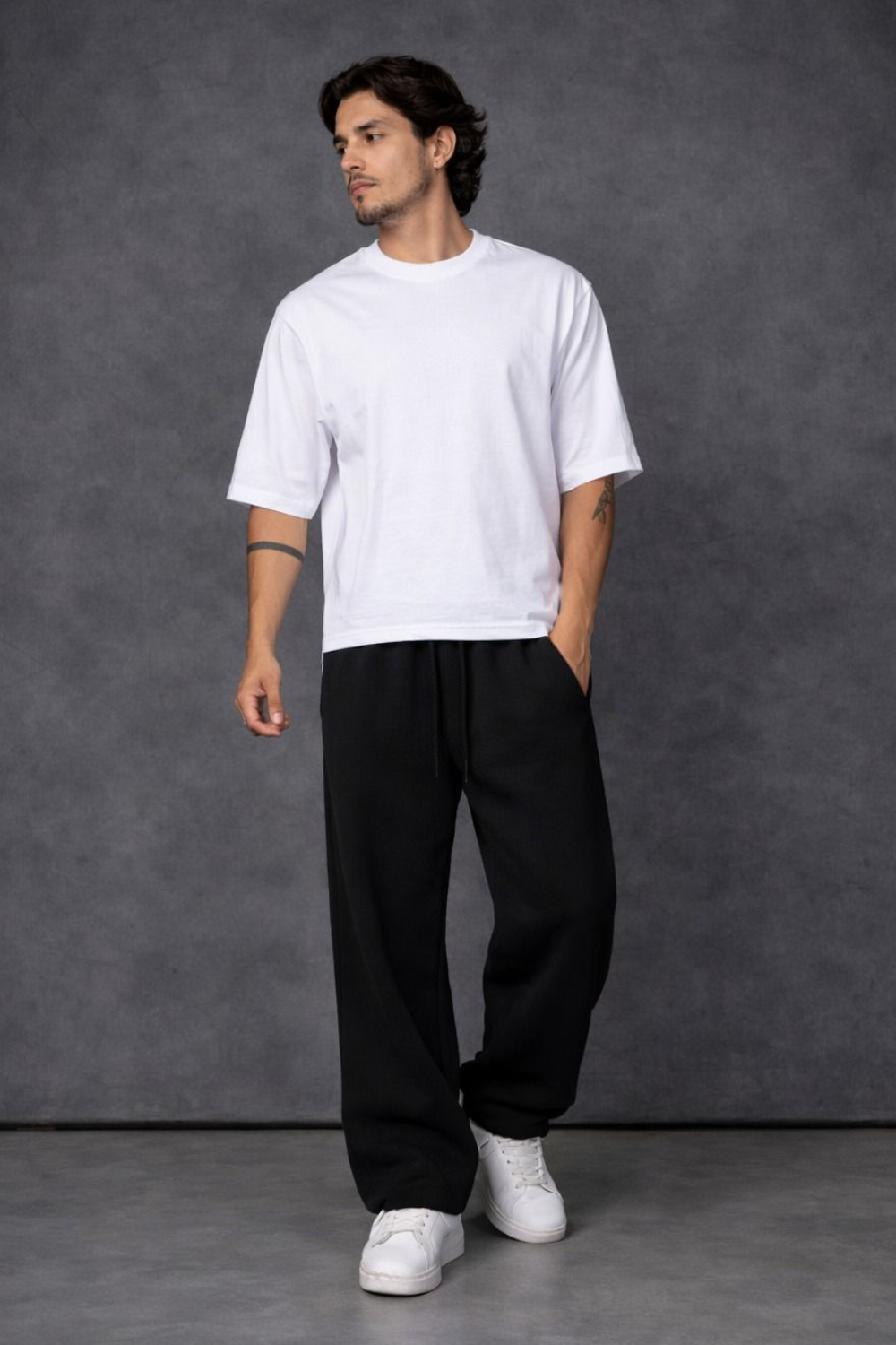 Buzo Baggy Negro BUZO BAGGY COLOR ENTERO - Imagen 1
